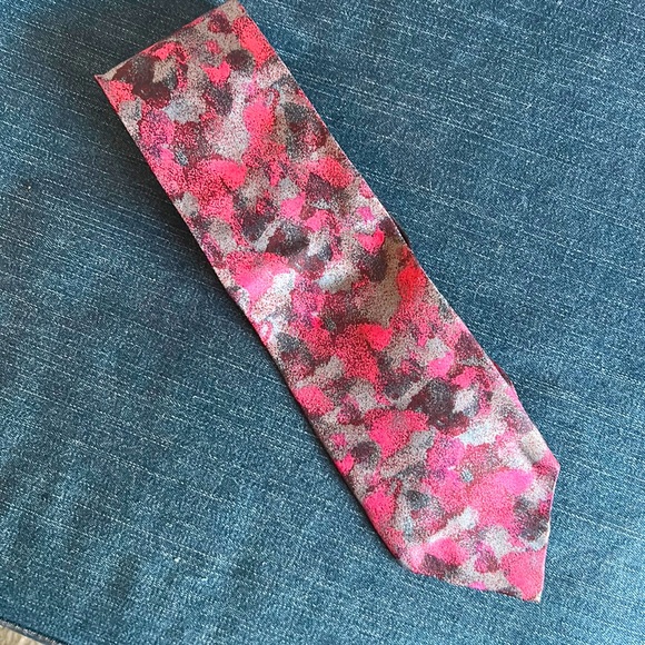 Enrico Coveri Other - Enrico Coveri 100% silk necktie